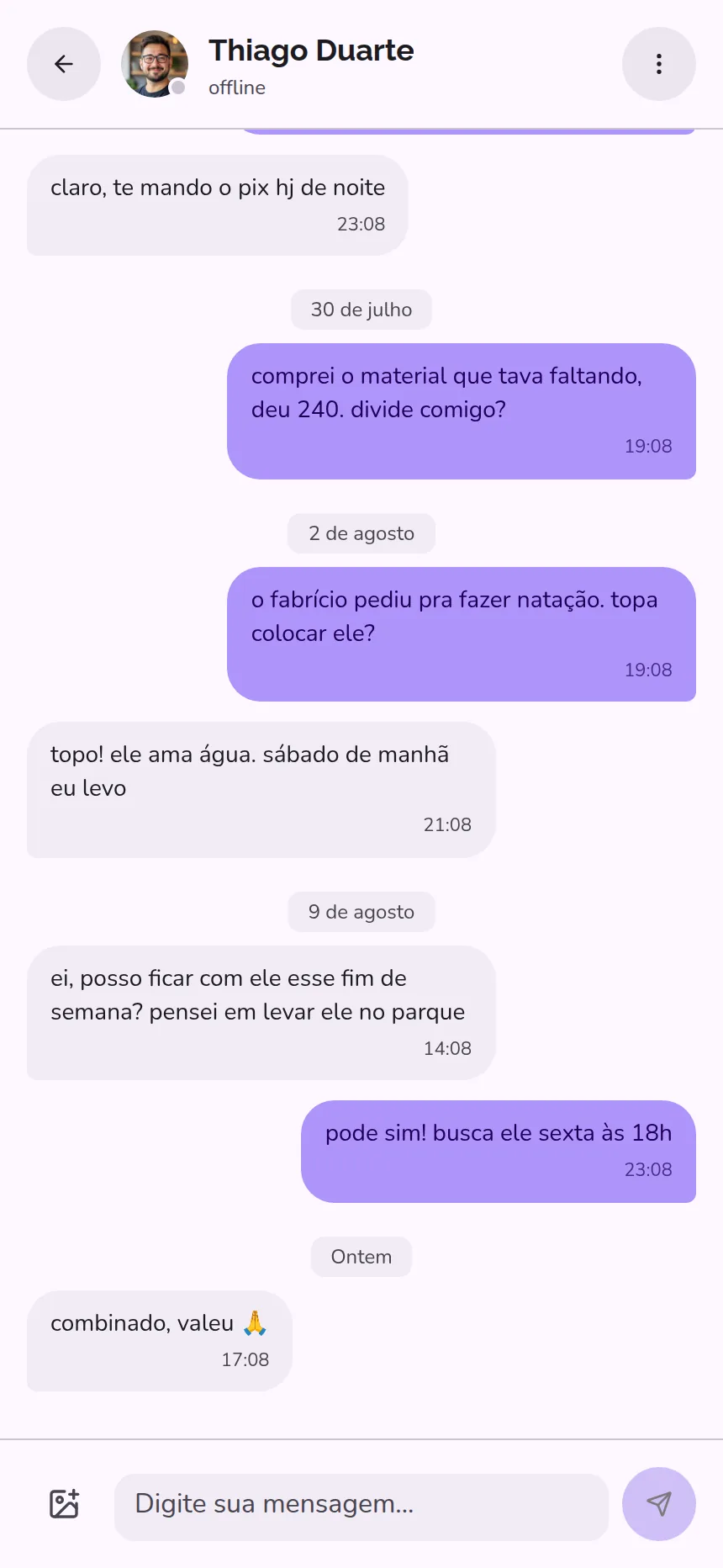 Tela de conversa do Compartilar no celular, entre os responsáveis
